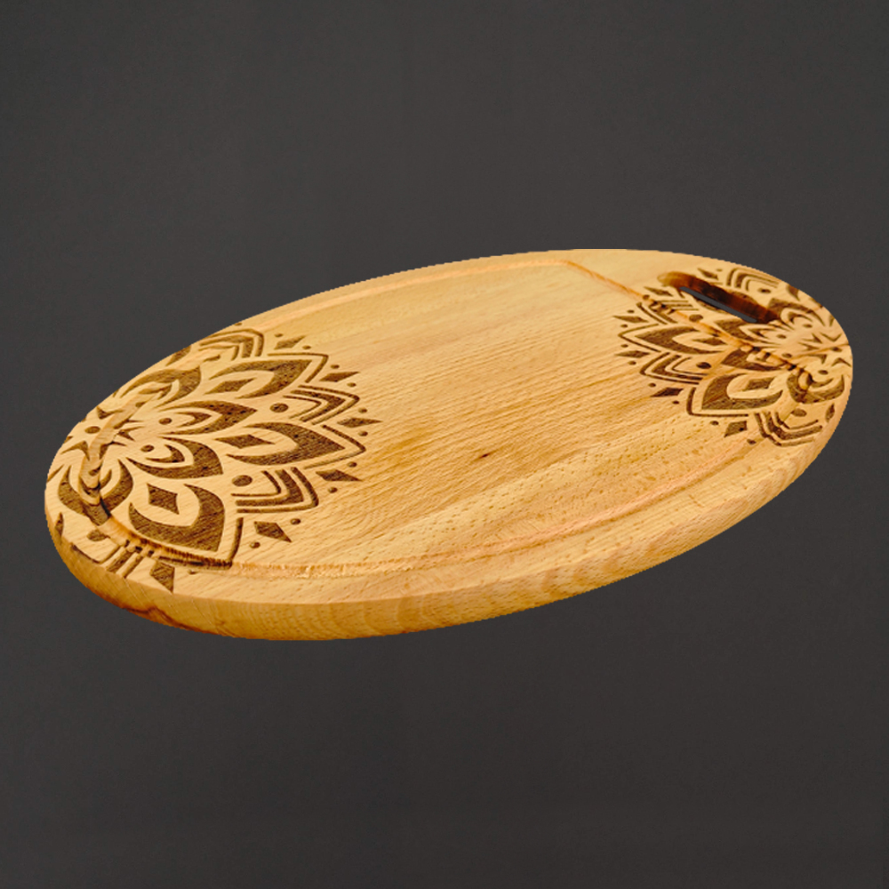 Dřevěné servírovací prkénko - podnos oválné mandala, masivní dřevo, 35 cm