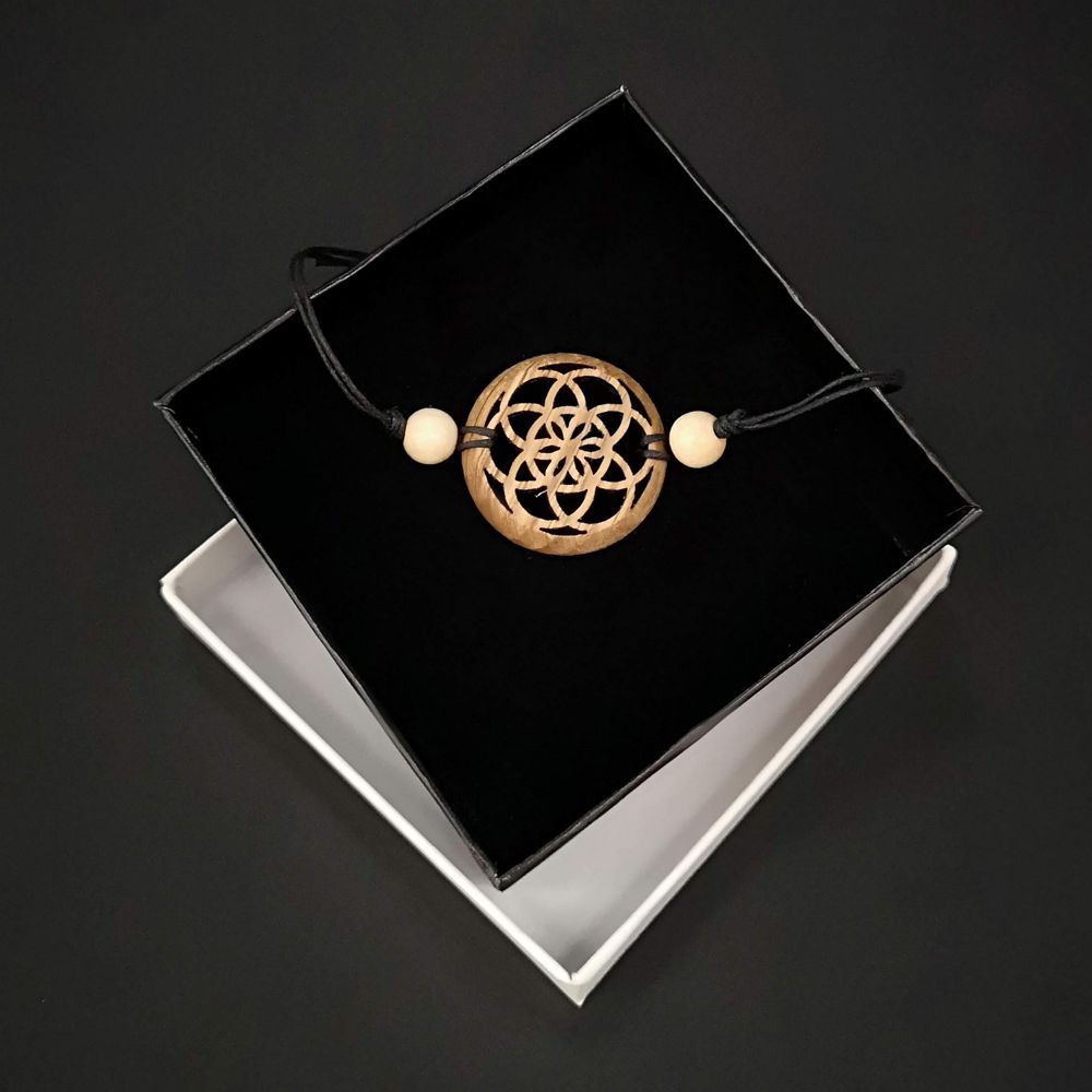 Dřevěný náramek kulatý - mandala, 3 cm