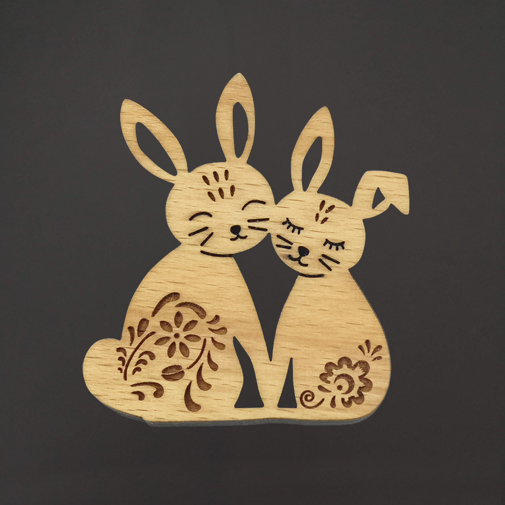 Dřevěná dekorace zajíčci se vzorem květin, masivní dřevo, 6,5 x 6 cm, český výrobek