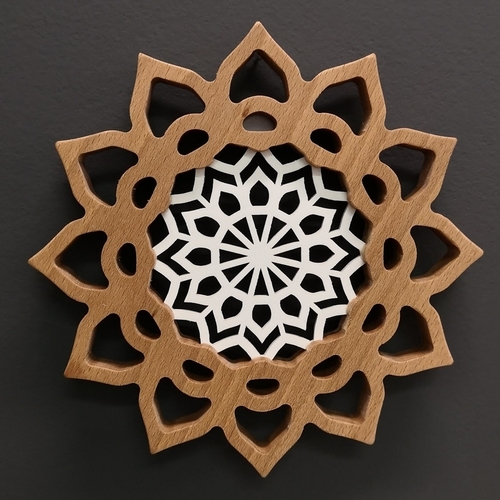Mandala s vkladem na zavěšení, masivní dřevo, průměr 20 cm