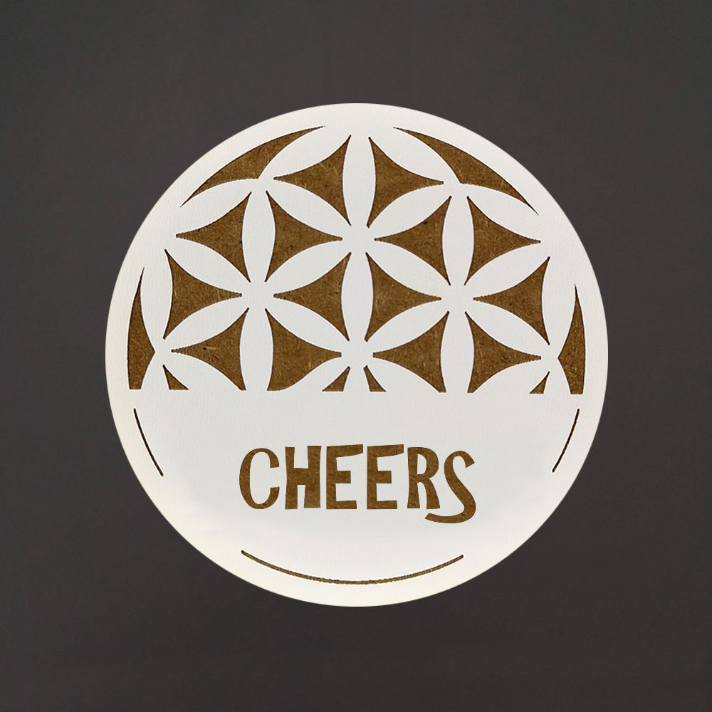 Dřevěný podtácek kulatý text "Cheers", průměr 10,5 cm, český výrobek