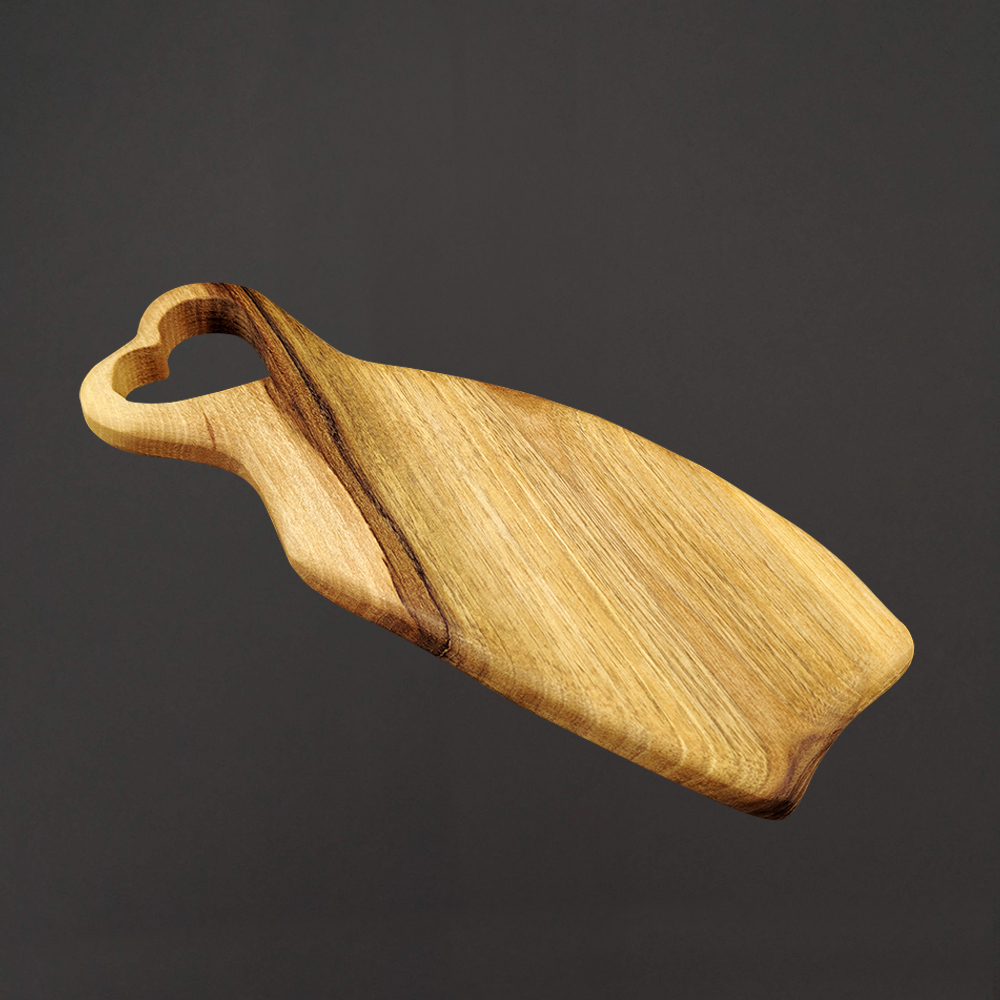 Dřevěné prkénko srdce, masivní dřevo, 29 x 10,5 cm, český výrobek