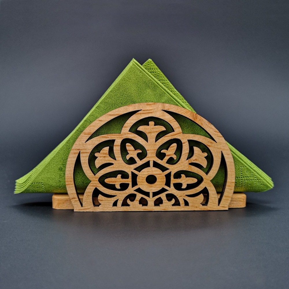 Dřevěný stojánek na ubrousky s orientálním motivem, masivní dřevo, 12,5x6,5x3,5 cm