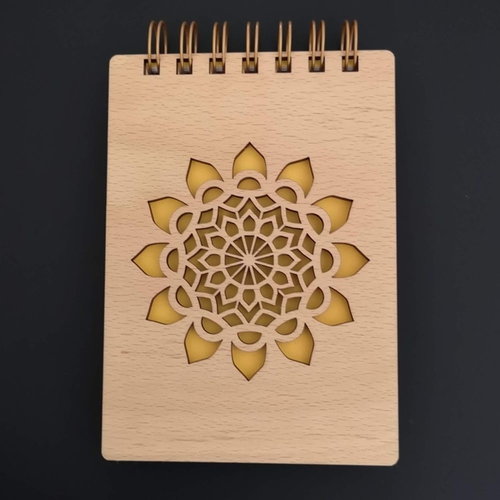 Dřevěný zápisník A6 - mandala