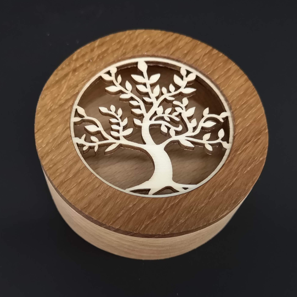 Dřevěná krabička kulatá s vkladem - strom, masivní dřevo, 8x3 cm