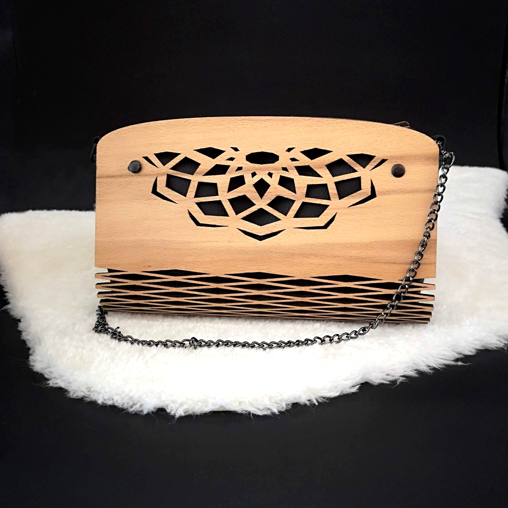Dřevěná kabelka černá - mandala 25 cm