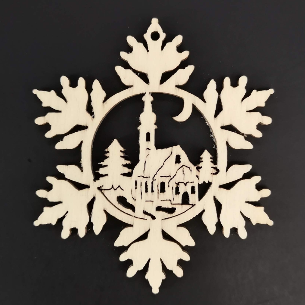 Dřevěná ozdoba vločka s kostelem 6 cm