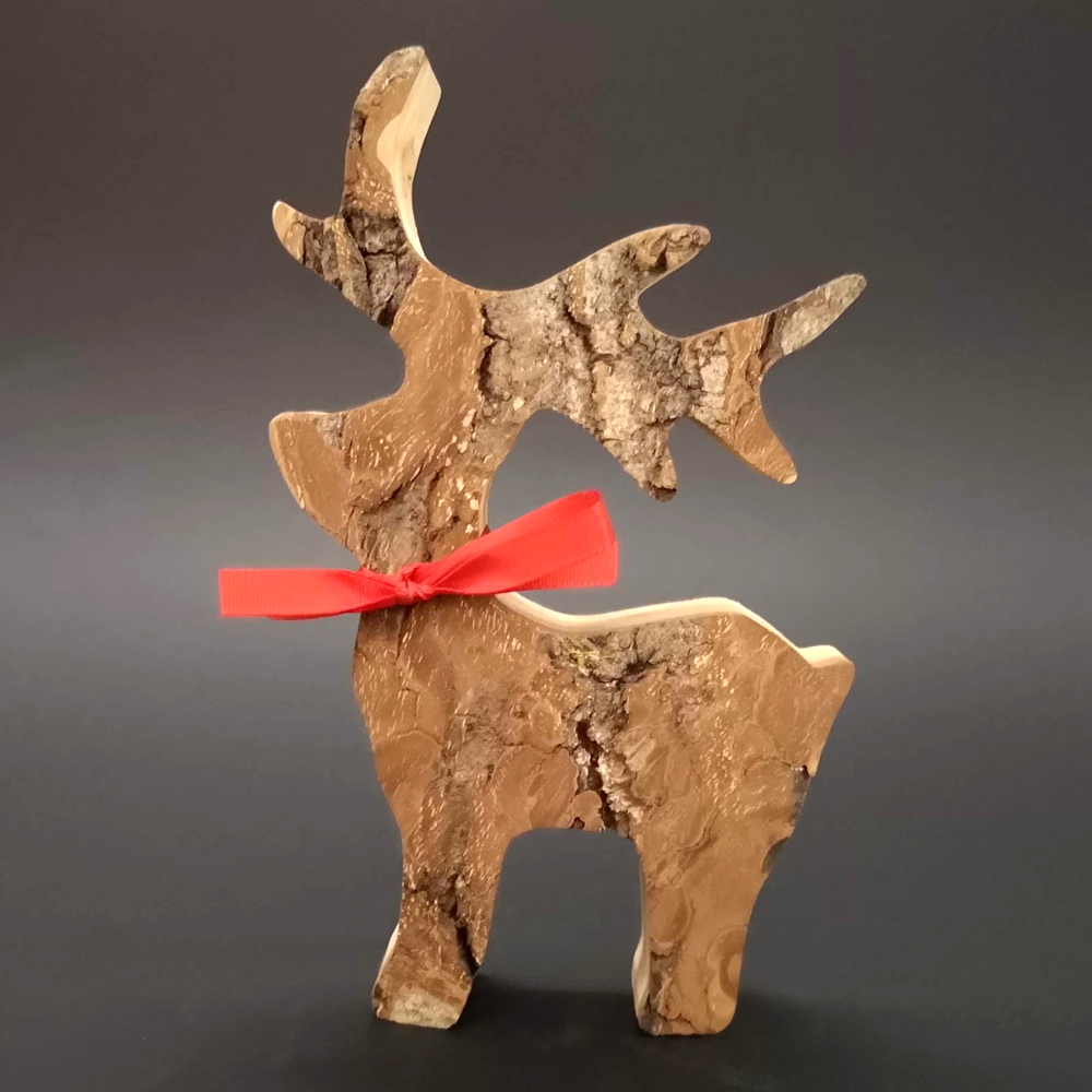Dřevěný jelen s kůrou, masivní dřevo, výška 15 cm