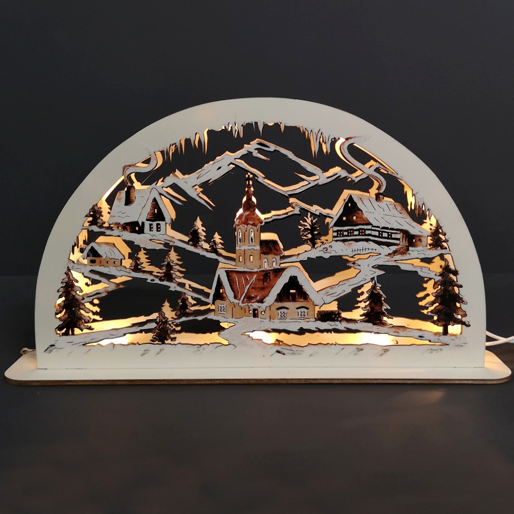 Dřevěný svítící portál s motivem vesničky, sépiový, 38 cm