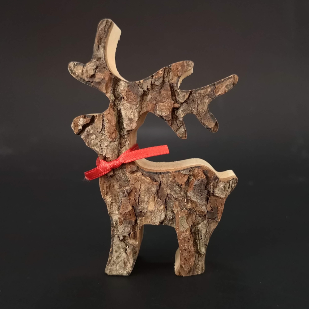 Dřevěný jelen s kůrou, masivní dřevo, výška 8 cm