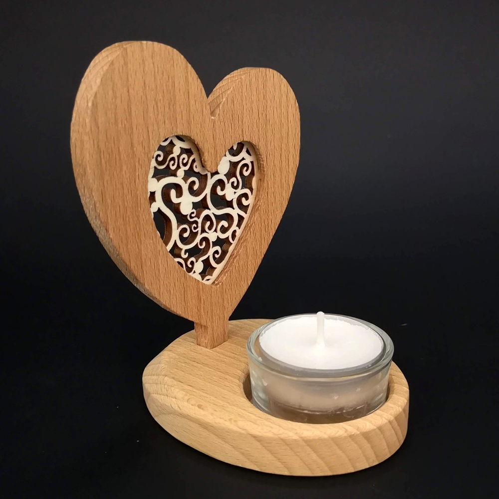 Dřevěný svícen srdce s vkladem - ornament, masivní dřevo, výška 10 cm
