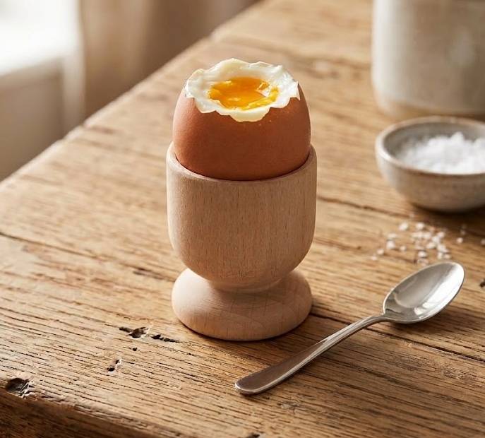 Dřevěný kalíšek na vajíčko, masivní dřevo, velikost 5 cm