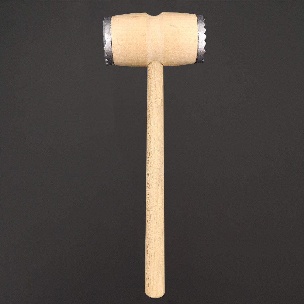 Dřevěná palička na maso s kovem, masivní dřevo, délka 28 cm